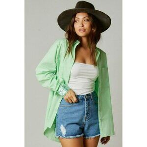 Fantastic Fawn Made My Day Smile Sequin Outline Patch Shirt in Apple Green